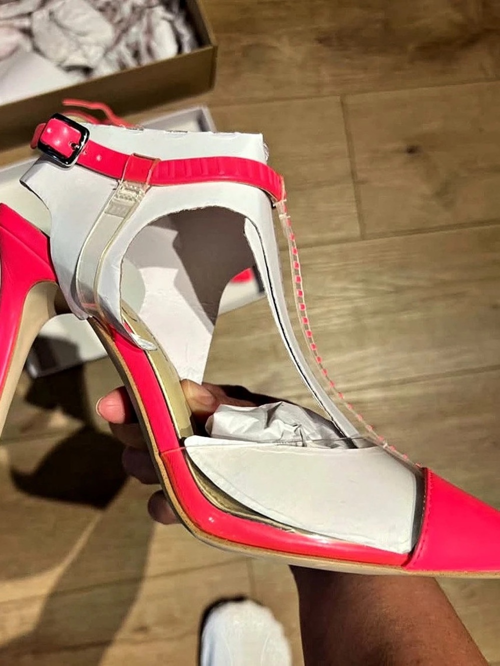 NEW. Jessica Simpson Willna T-Strap Pointed Toe Pump Pink & Clear